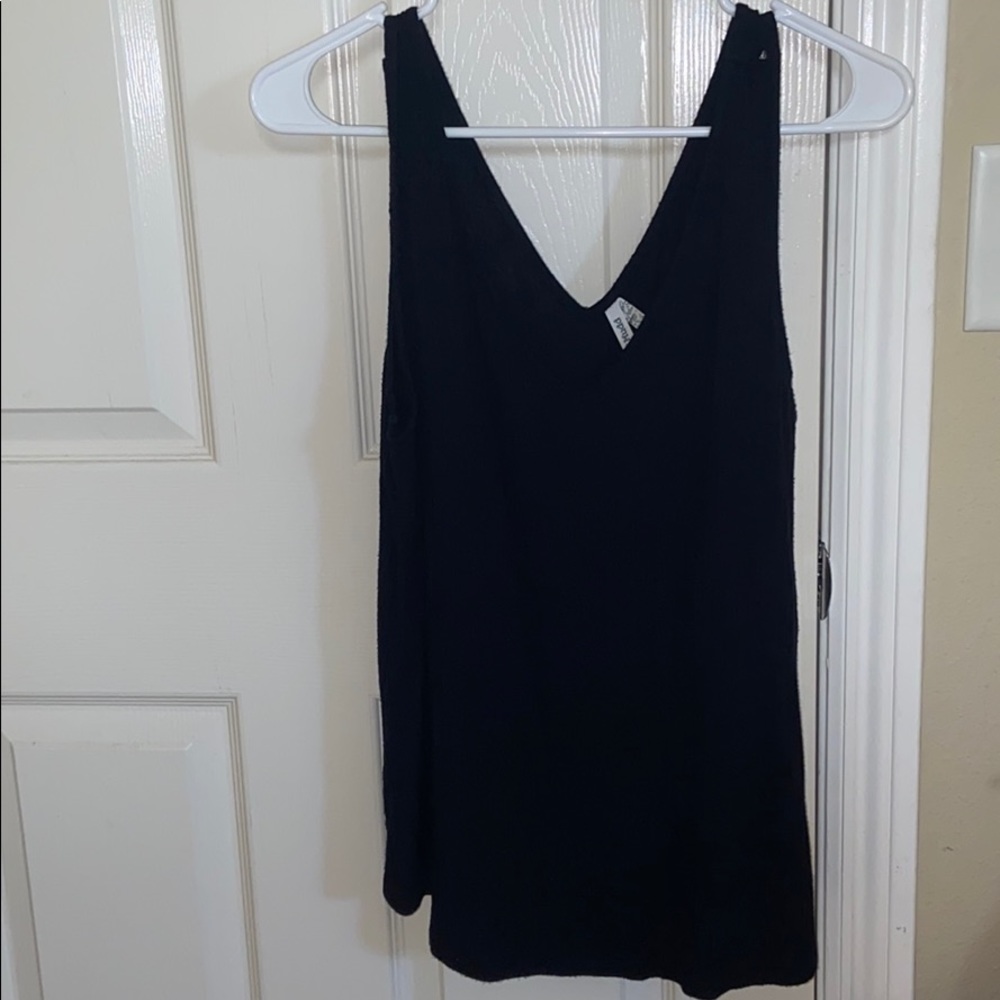 Black loose fitted tank top